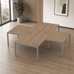 Mesa de oficina moderna y funcional para espacios de trabajo colaborativos en madera y metal, ideal.