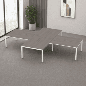 Mesa de oficina moderna y funcional en espacio de trabajo.