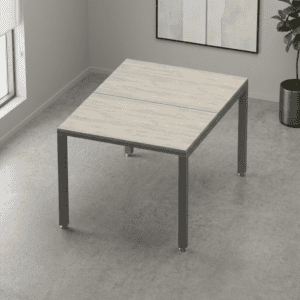 Mesa de oficina moderna y funcional para espacios de trabajo.